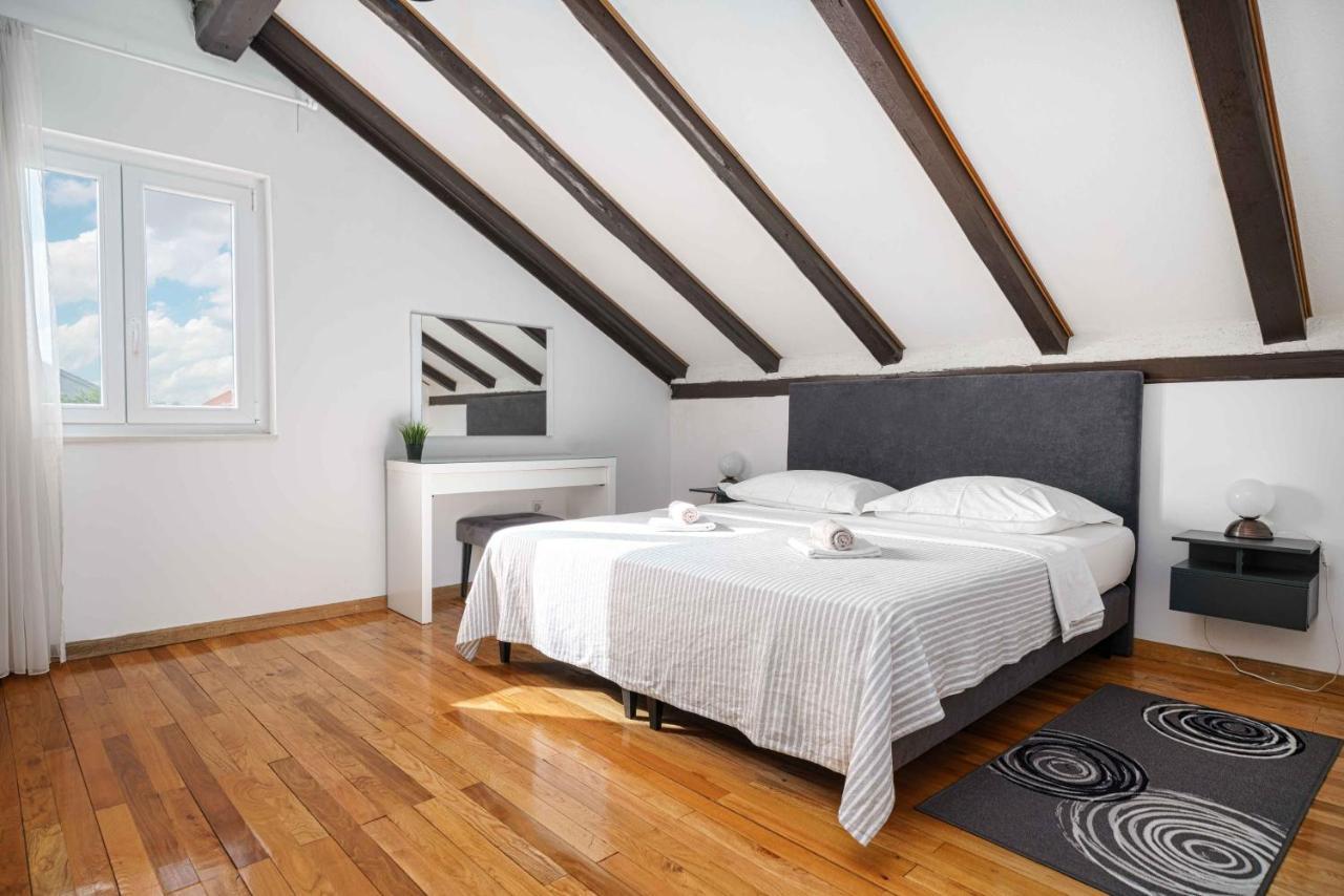 Apartments Micin Vodice Kültér fotó